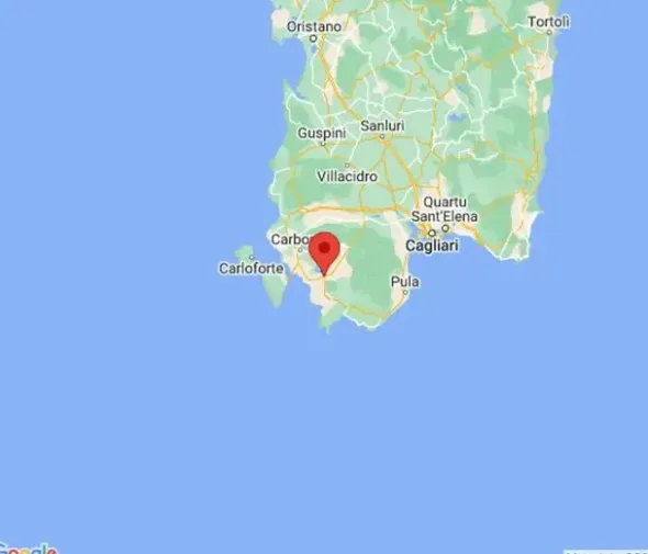 #21454 Complesso artigianale con cortile e pertinenze