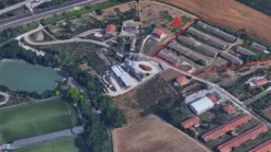 COMPLESSO AZIENDALE CON VARI CAPANNONI