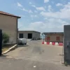 #18407 Complesso commerciale composto da capannoni, tettoie ed un edificio con uffici ed abitazione