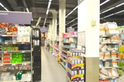 #23530 Complesso commerciale con depositi esterni
