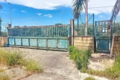 #2519018 Complesso commerciale con fotovoltaico