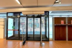 #23531 Complesso commerciale e ampio parcheggio