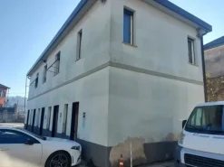 #18298 Complesso commerciale/logistico con area esterna