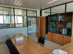 #10550 Complesso con uffici, magazzini, tettoie e piazzali