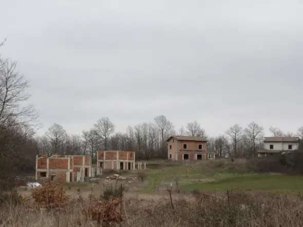 #13727 Complesso con villini in costruzione, campo da golf e terreni
