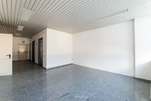 #15091 Complesso direzionale con area di pertinenza esclusiva