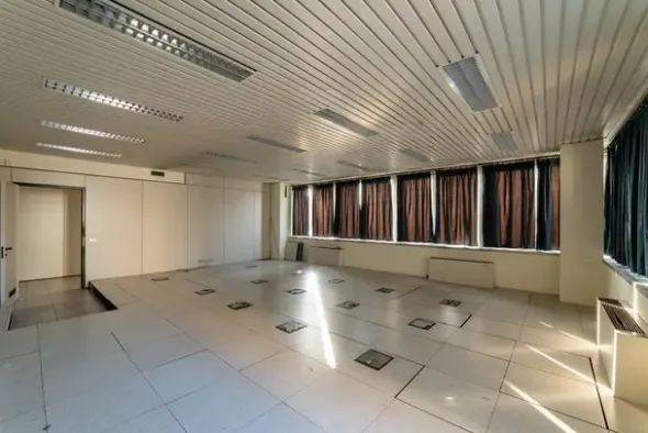#15091 Complesso direzionale con area di pertinenza esclusiva