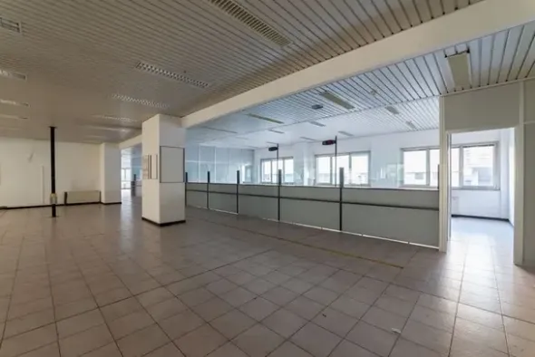 #15091 Complesso direzionale con area di pertinenza esclusiva