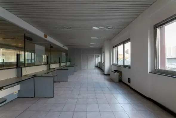 #15091 Complesso direzionale con area di pertinenza esclusiva