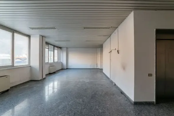#15091 Complesso direzionale con area di pertinenza esclusiva