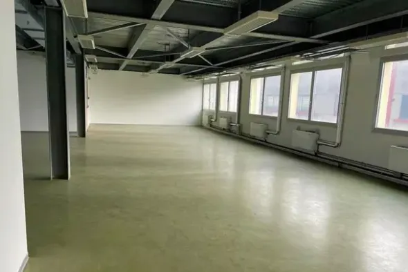 #14785 Complesso direzionale con parcheggio