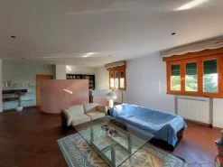 #15189 Complesso immobiliare con terreno