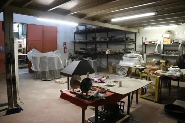 #18116 Complesso industriale con area cortiliva