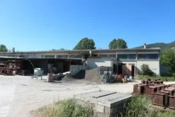 #18116 Complesso industriale con area cortiliva