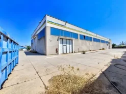 #2536510 Complesso industriale con area di pertinenza