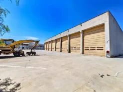 #2536510 Complesso industriale con area di pertinenza