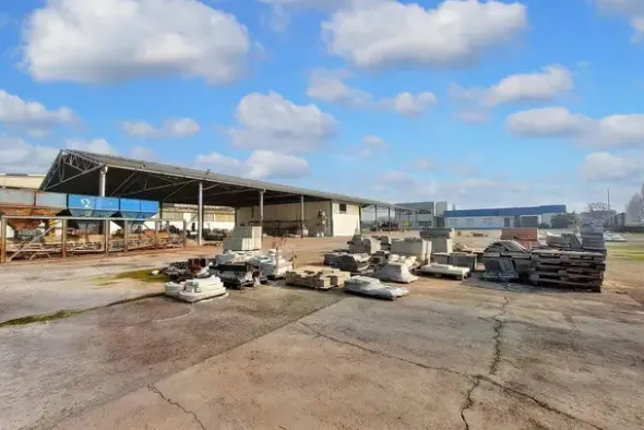 #19873 Complesso industriale con area scoperta