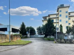 #21015 Complesso industriale con opificio ed uffici
