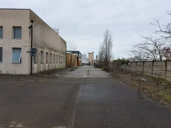 #19861 Complesso industriale con pertinenze