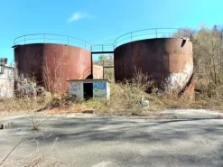 #21643 Complesso industriale da riqualificare con terreno edificabile