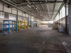 #21684 Complesso industriale in posizione strategica