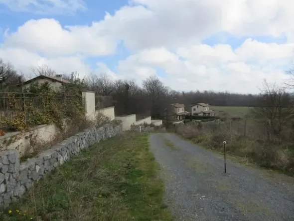 #10131 Complesso turistico-residenziale-sportivo con villini e terreni
