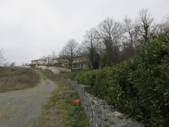 #10131 Complesso turistico-residenziale-sportivo con villini e terreni