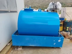 4#6541 Compressore Abac e cisterna per gasolio