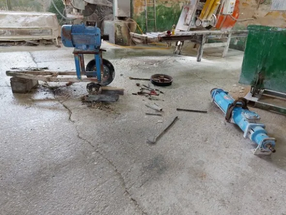 4#6541 Compressore Abac e cisterna per gasolio
