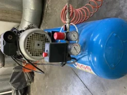 compressore GIS modello top 300 50 LT