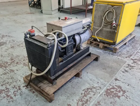 4#7698 Compressore Mattei
