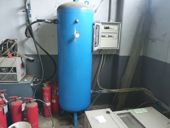 58#7754 Compressori aria con cisterna Fini
