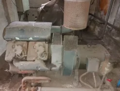 6#6341 Compressori Atlas e a vite