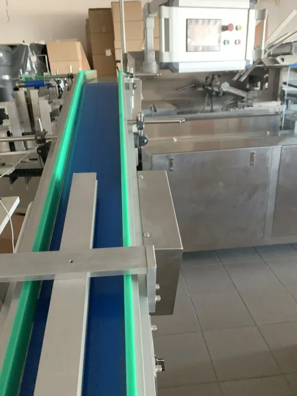 Confezionatrice FOSHAN OCPACK OC-420AZ