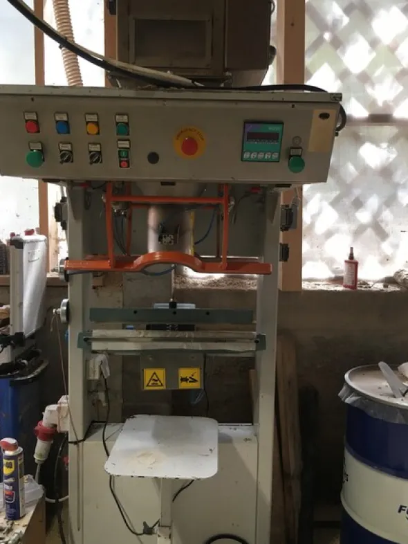 1#6946 Confezionatrice semiautomatica MF Tecno