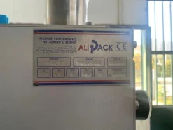 CONFEZIONATRICE - TERMOSALDATRICE INDUSTRIALE