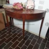 44#8837 Consolle in legno di noce