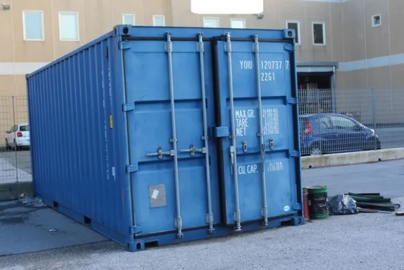 11#4902 Container