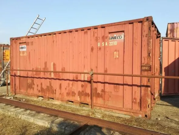 142#4390 Container