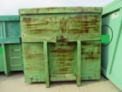 2181#3561 Container a cielo aperto