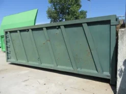 2138#3561 Container a cielo aperto Salvato
