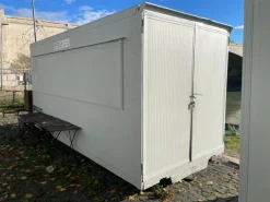 Container coibentati