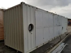 2#4125 Container con attrezzature