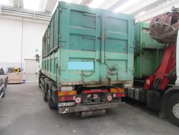 2199#3561 Container con copertura a telo