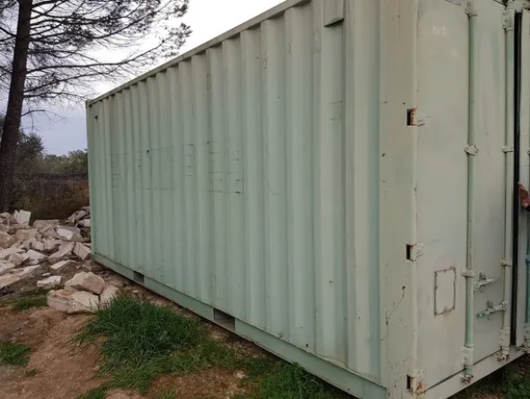 2#5193 Container e arredi ufficio