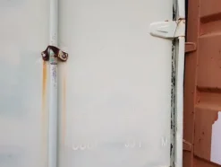 2#5193 Container e arredi ufficio