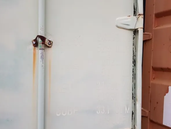 2#5193 Container e arredi ufficio
