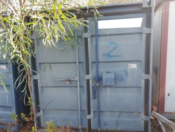 4#7937 Container in lamiera grecata