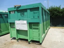 2098#3561 Container Locatelli Eurocontainers