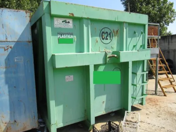 2119#3561 Container Locatelli Eurocontainers